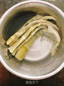 笋干土豆炖肉的做法 笋干土豆炖肉怎么做 髅小彬的菜谱